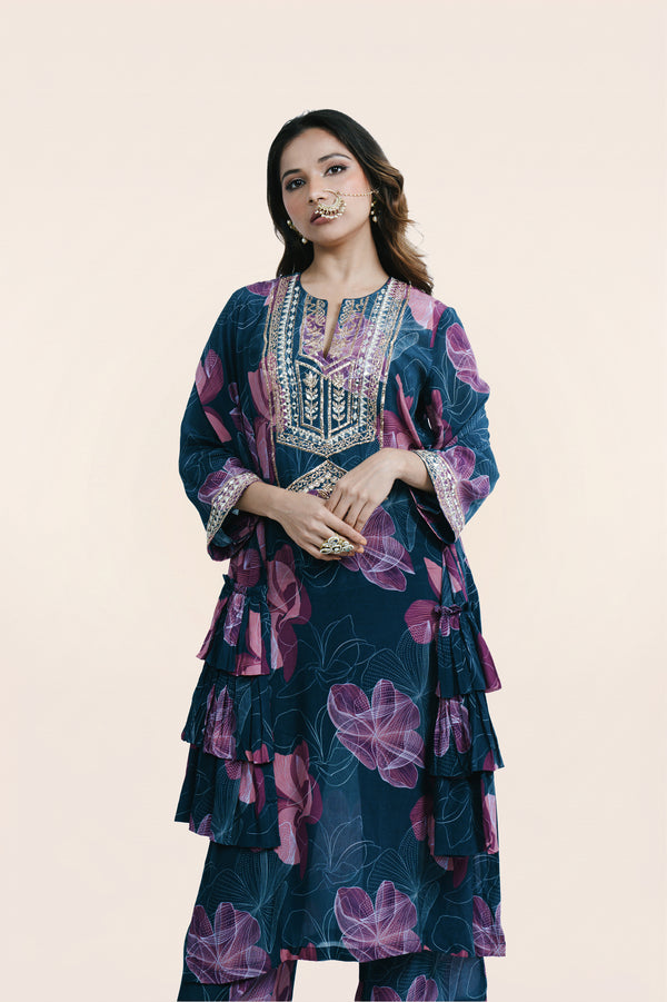 Classic Kamiz Set With Layered Stole