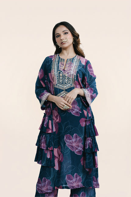 Classic Kamiz Set With Layered Stole
