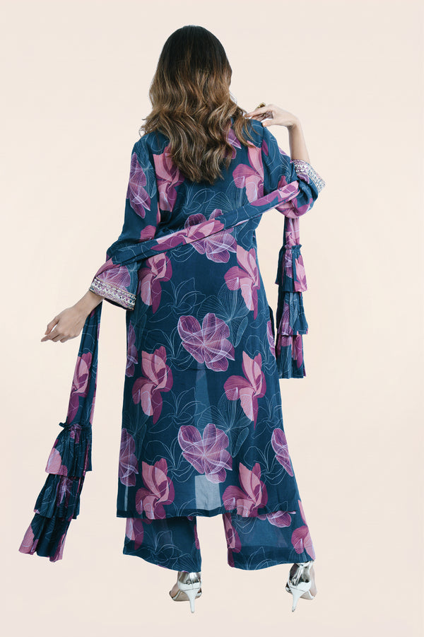 Classic Kamiz Set With Layered Stole